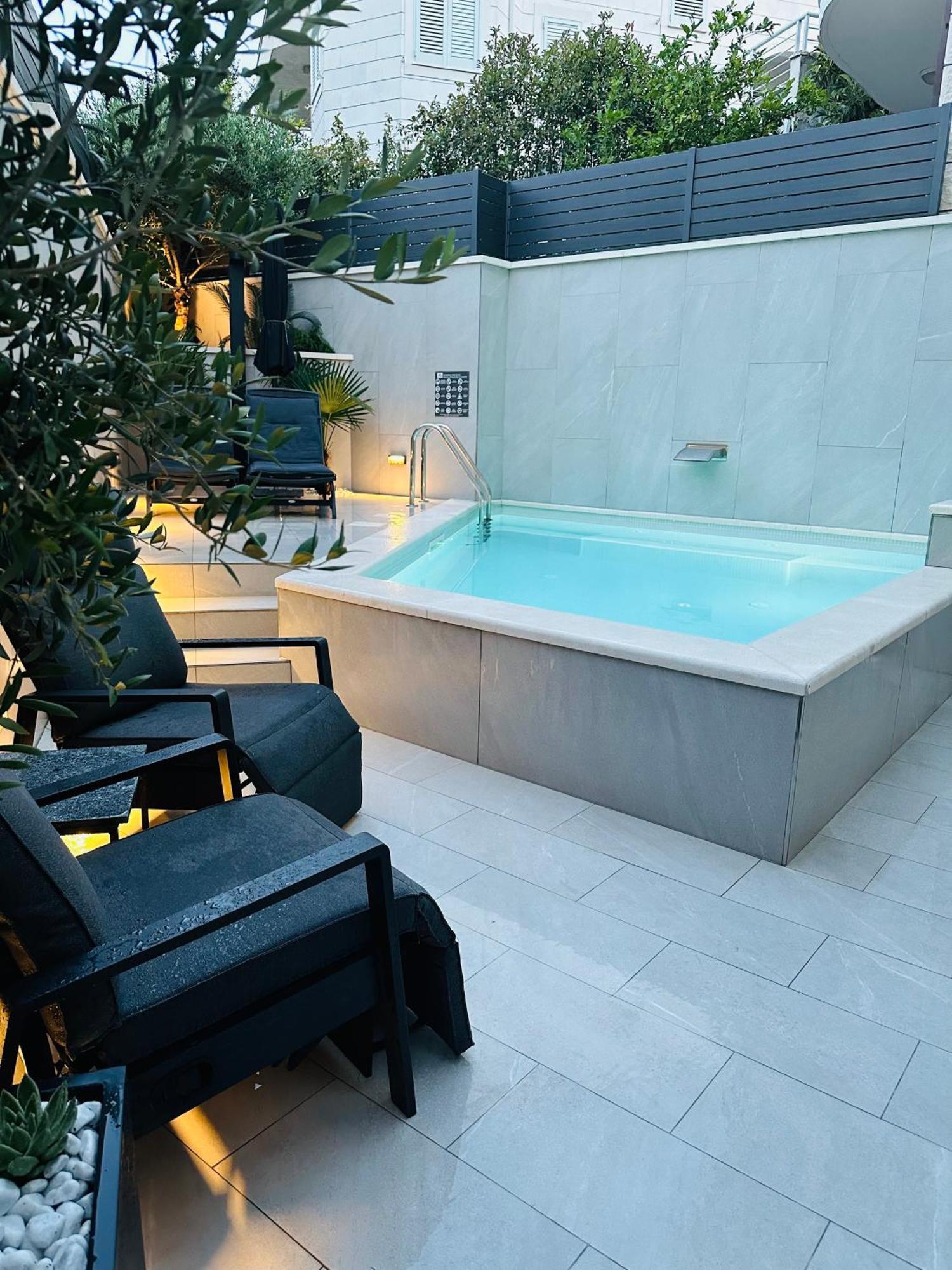 Apartment One B With Heated Private Pool Dubrovnik Kültér fotó