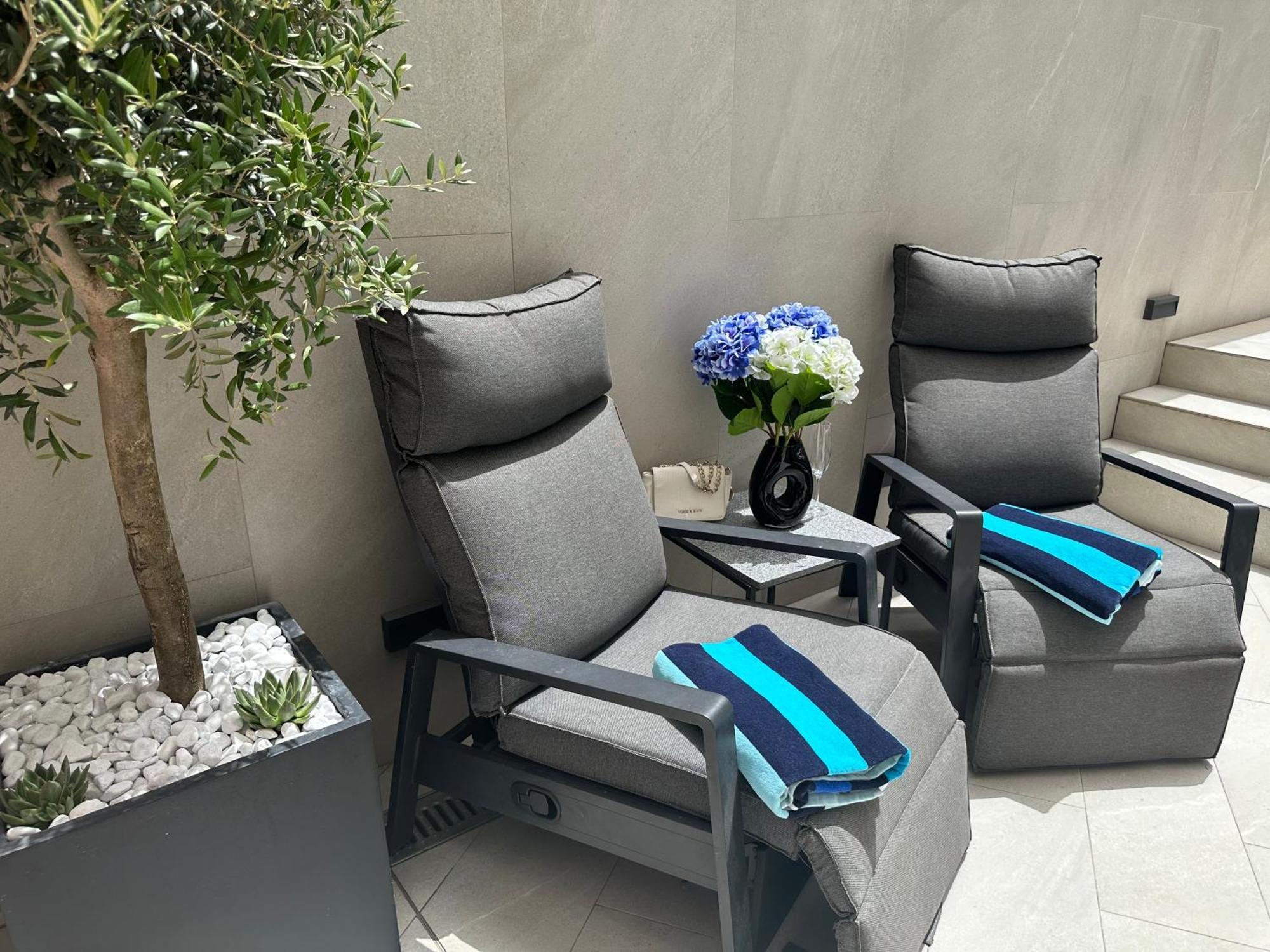 Apartment One B With Heated Private Pool Dubrovnik Kültér fotó